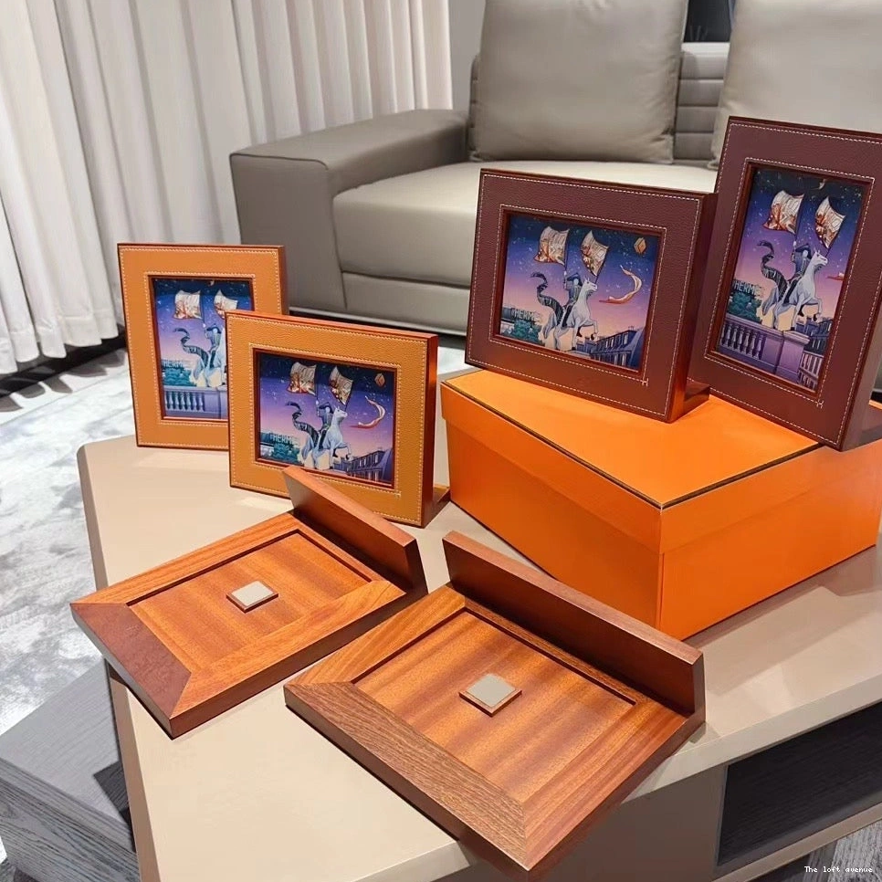 PICTURE FRAME LEATHER HERMES 0804